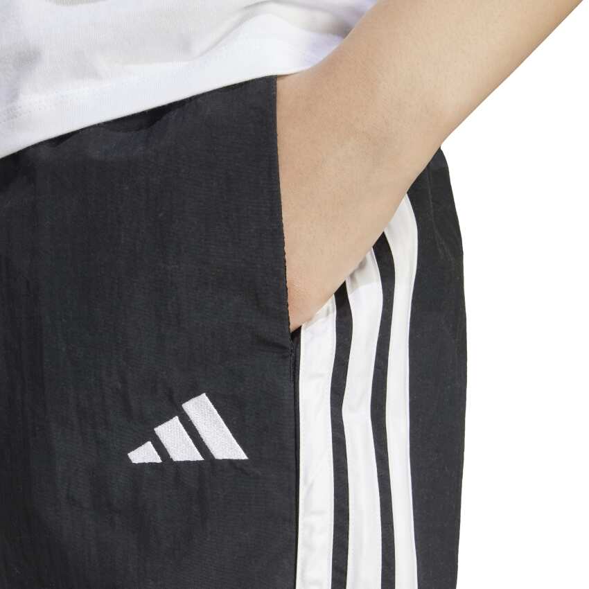 Adidas Essentials 3-Stripes Lifestyle Woven Siyah Kadın Şort - 4