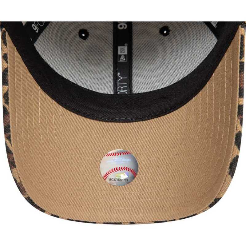 New Era Leopard 9Forty Neyvan Siyah Kadın Şapka - 4